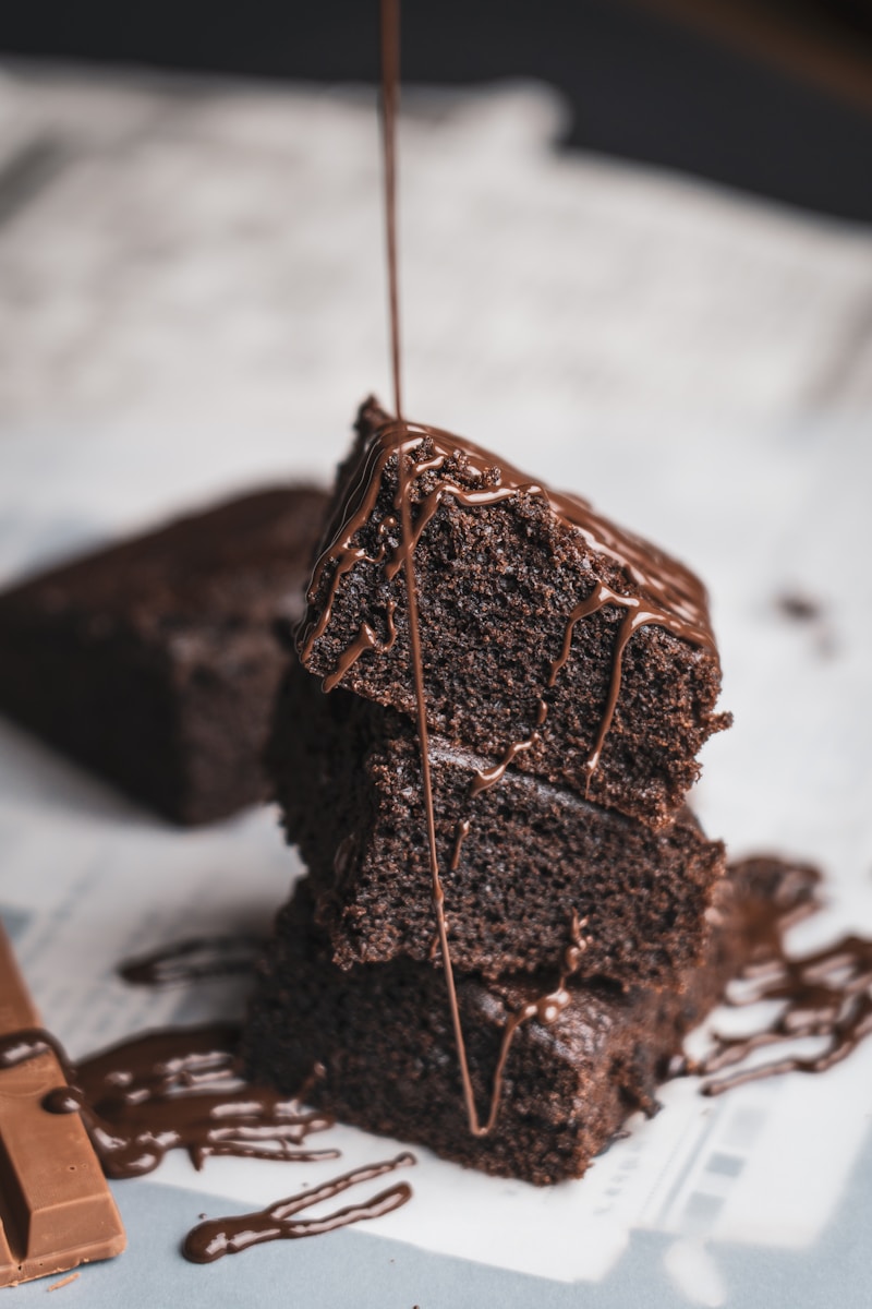 Brownie de Chocolate Fofinho com Casquinha Crocante